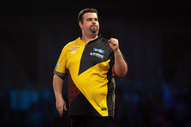 Gabriel Clemens siegt erneut bei DartsWM RPR1.